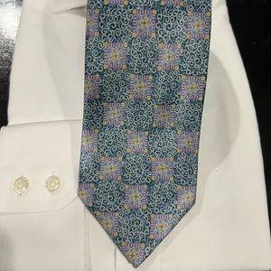 Brioni 100% Luxury silk Hand made in Italy